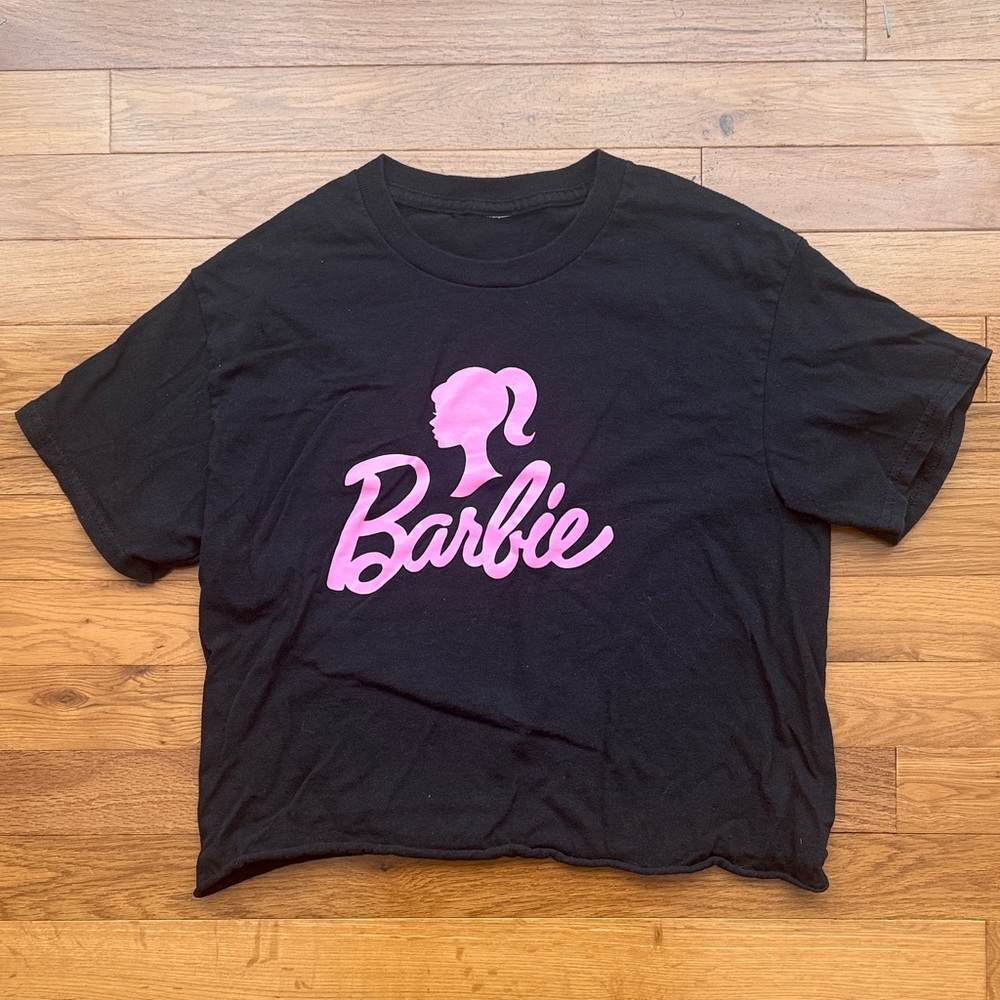 Barbie Black and Pink Cropped T-Shirt